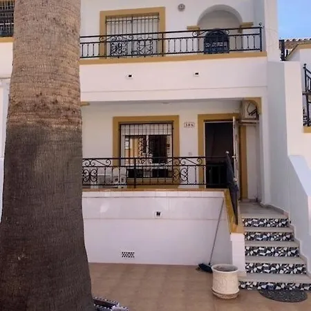 Amazing 6 Bed Townhouse Valencia *